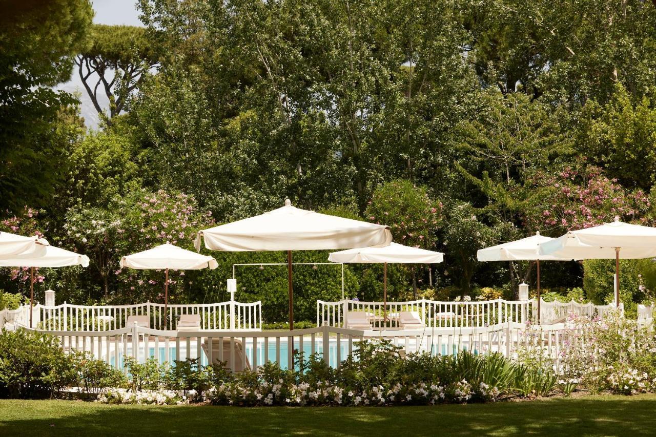 Villa Roma Imperiale フォルテ・デイ・マルミ エクステリア 写真