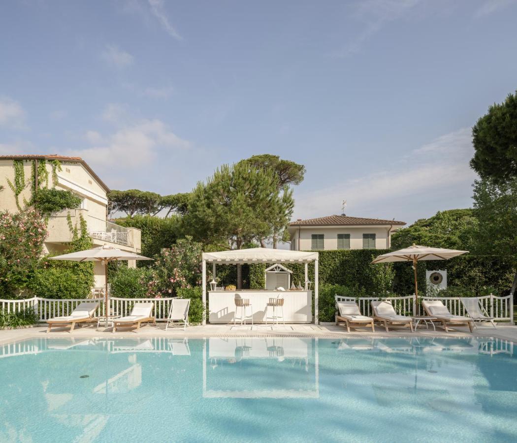 Villa Roma Imperiale フォルテ・デイ・マルミ エクステリア 写真